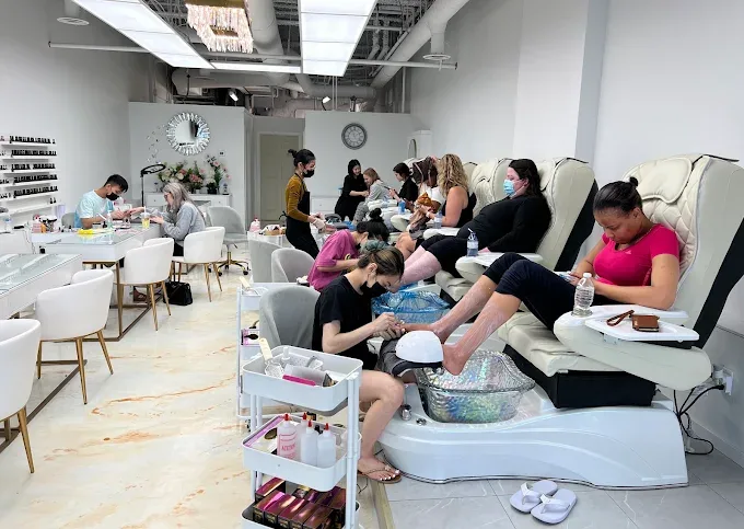 V Nails Fort McMurray — Beauty Salon & Nail Services thumbnail 8